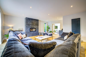 Photo 8- click for photo gallery